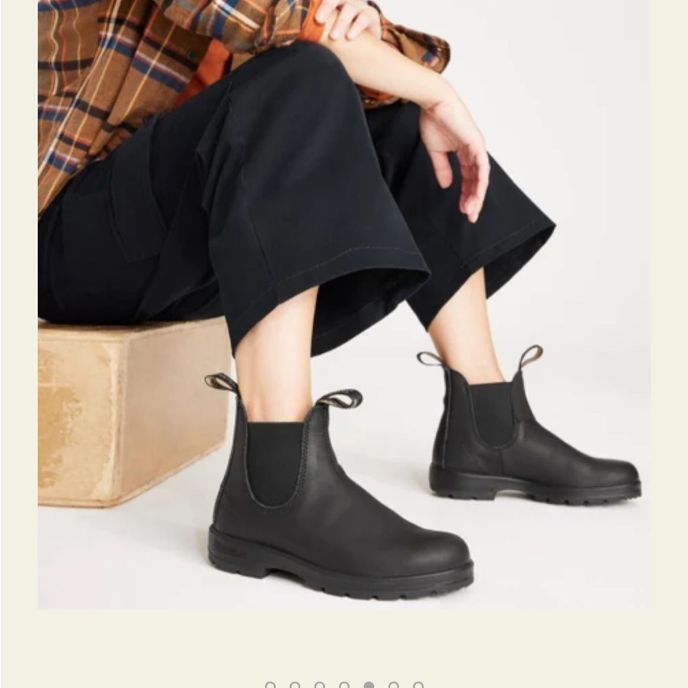 Blundstone #558 Women Classics Chelsea boots black SIZE  UK 4 US 7 NEW